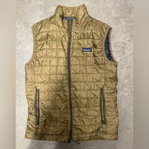 Patagonia Quilted Vest in Olive Green